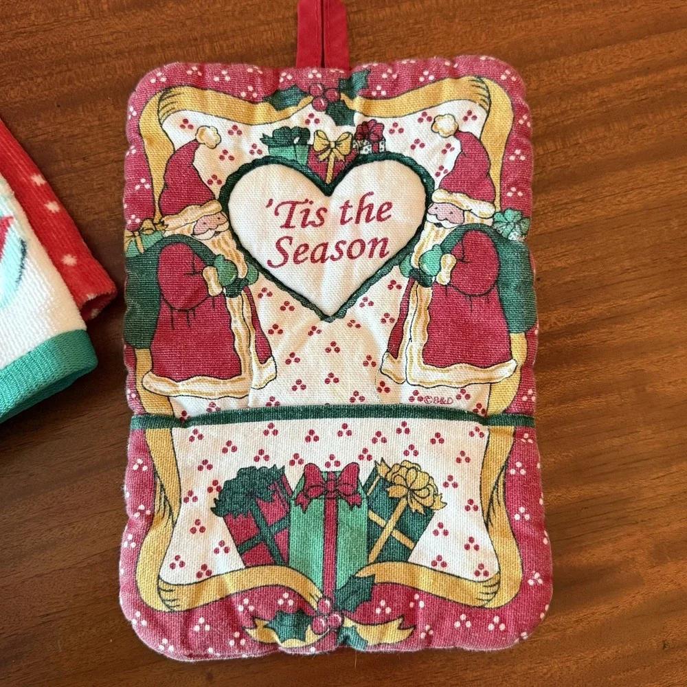 Vintage Christmas Kitchen Lot of 3 | Teddy Bear Oven Mitt Santa Pot Holder Towel